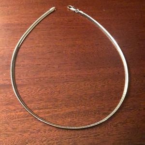 Reversible omega chain